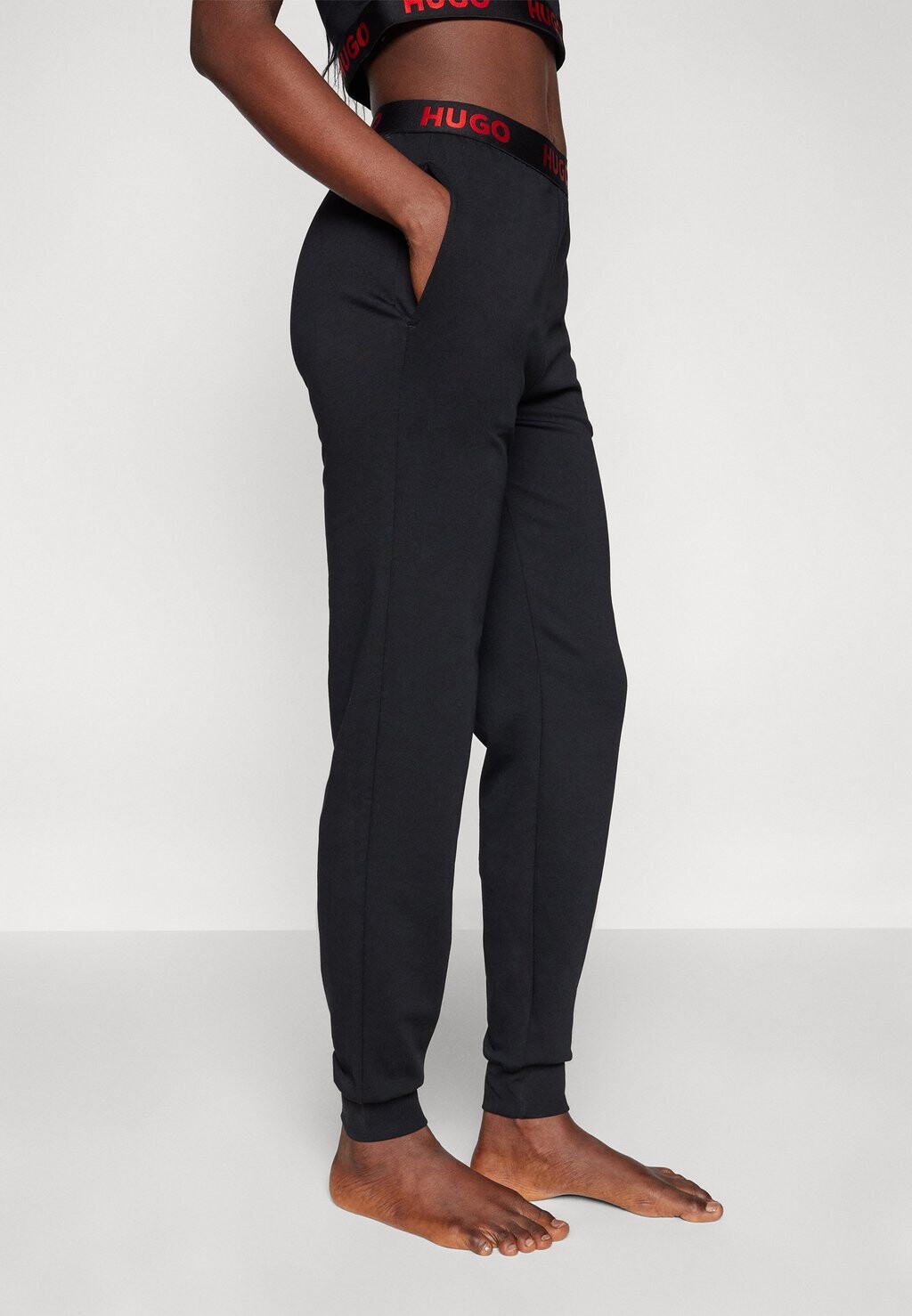 Пижамные штаны HUGO, черные
Пижамные штаны HUGO, черные
