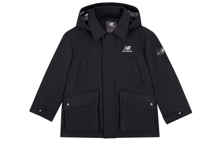 Детские стеганые куртки New Balance, черный
Детские стеганые куртки New Balance, черный