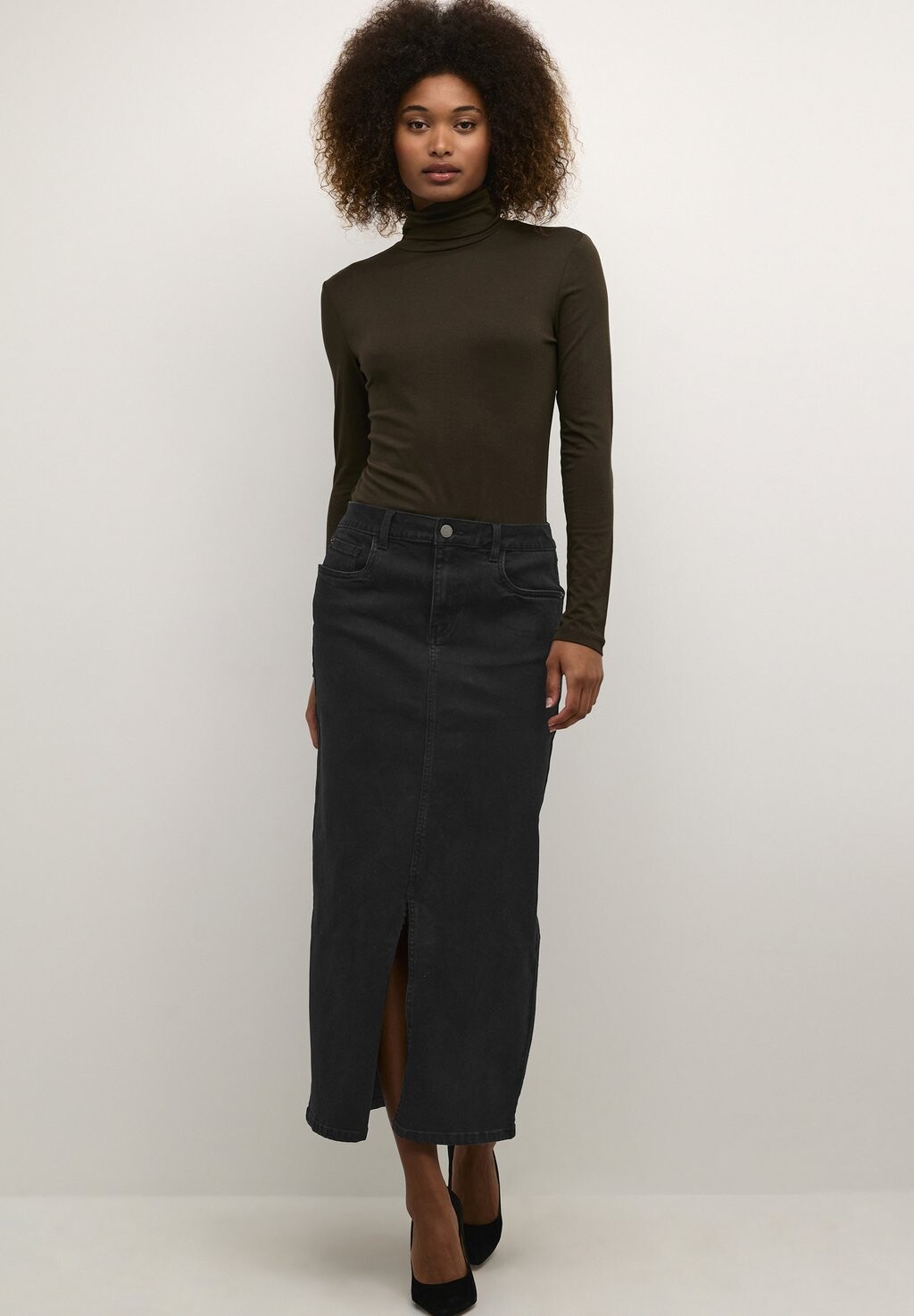 Юбка-карандаш Sinem Hw Kaffe, черный глубокий
Юбка-карандаш Sinem Hw Kaffe, черный глубокий