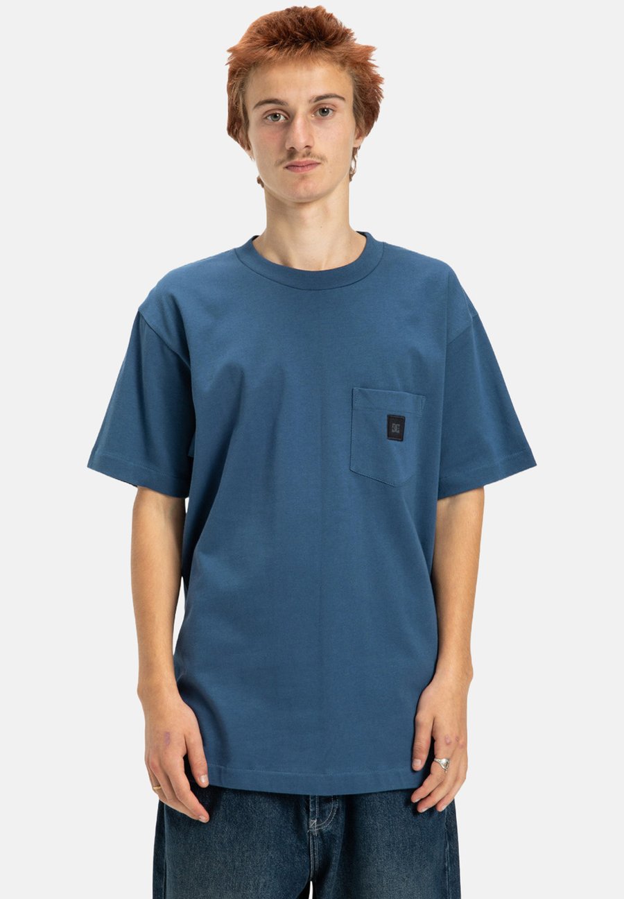 Футболка DC Shoes Basic T-shirt, Brq Dark Denim/Blue, Синий, Футболка DC Shoes Basic T-shirt, Brq Dark Denim/Blue
Футболка DC Shoes Basic T-shirt, Brq Dark Denim/Blue, Синий, Футболка DC Shoes Basic T-shirt, Brq Dark Denim/Blue