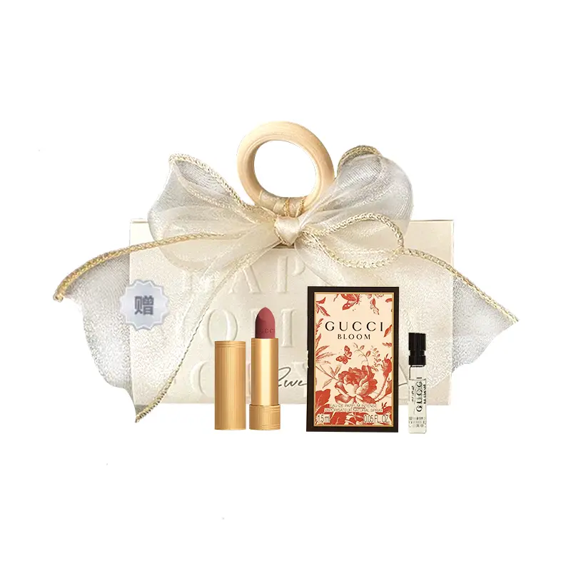 Набор косметики Angel Shopping Bag стойкая увлажняющая помада+пробники духов GUCCI
Набор косметики Angel Shopping Bag стойкая увлажняющая помада+пробники духов GUCCI