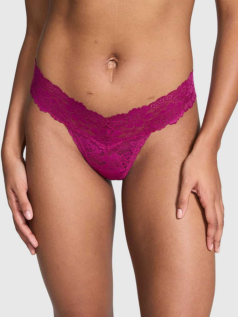 Кружевные трусики-стринги Wink Pink, floral lace thriller
Кружевные трусики-стринги Wink Pink, floral lace thriller