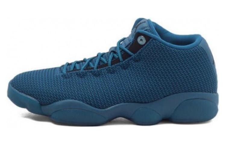 Баскетбольные кроссовки Horizon женские, средний верх Jordan
Баскетбольные кроссовки Horizon женские, средний верх Jordan