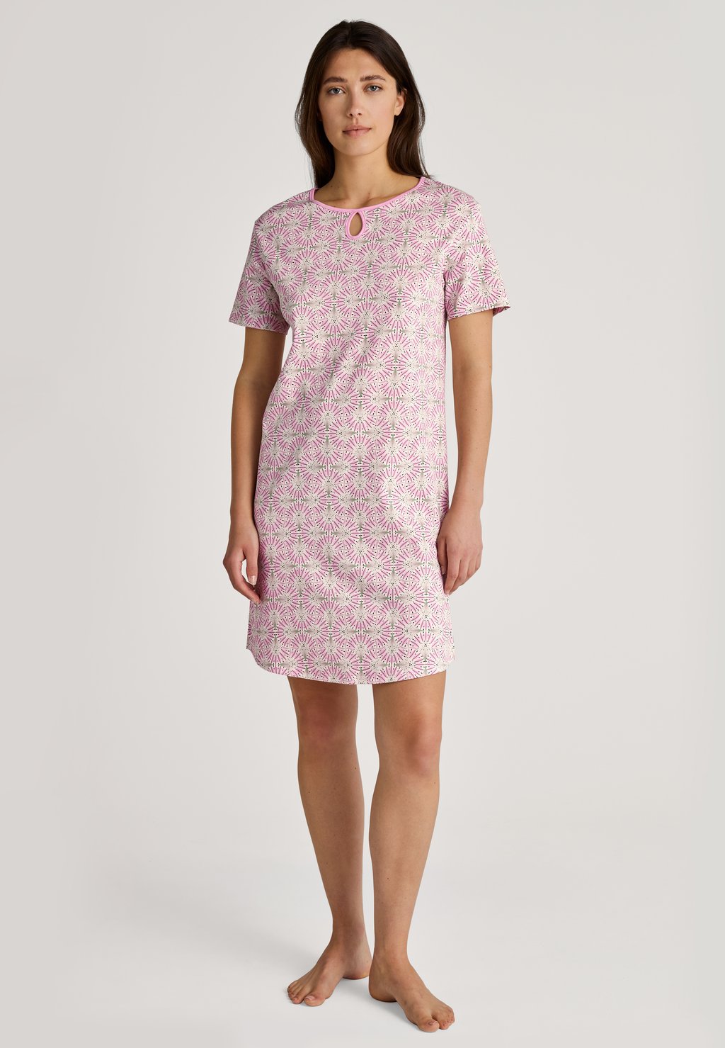 Ночная рубашка SWEET DREAMS KURZARM-LÄNGE Calida, светло-розовый
Ночная рубашка SWEET DREAMS KURZARM-LÄNGE Calida, светло-розовый