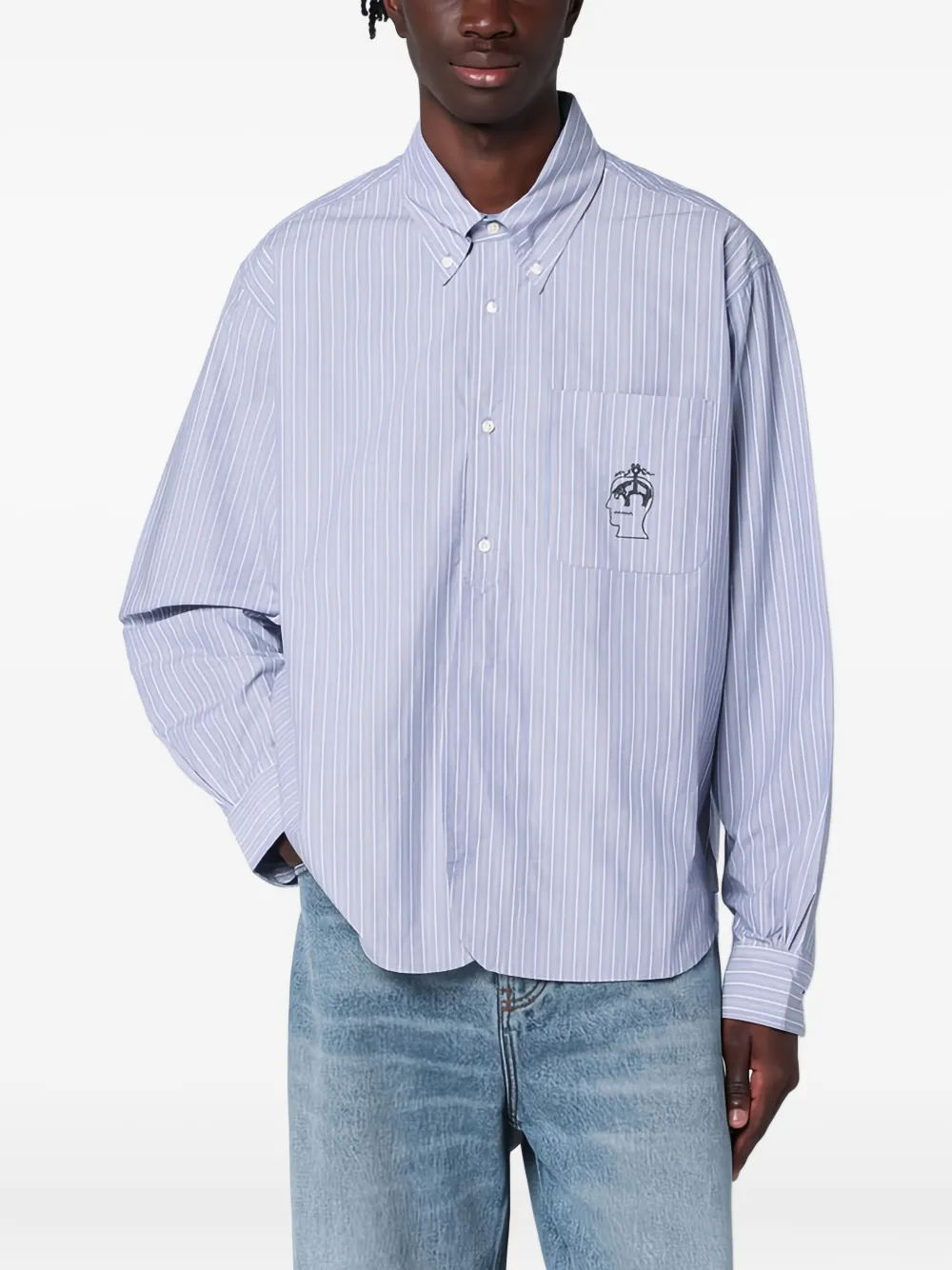 Полосатая рубашка с вышивкой Brain Dead, синий
Полосатая рубашка с вышивкой Brain Dead, синий