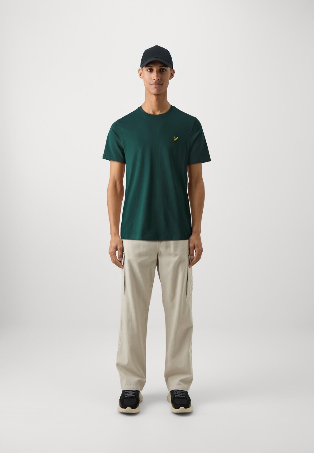 Базовая футболка Plain Lyle & Scott, темно-зеленая
Базовая футболка Plain Lyle & Scott, темно-зеленая