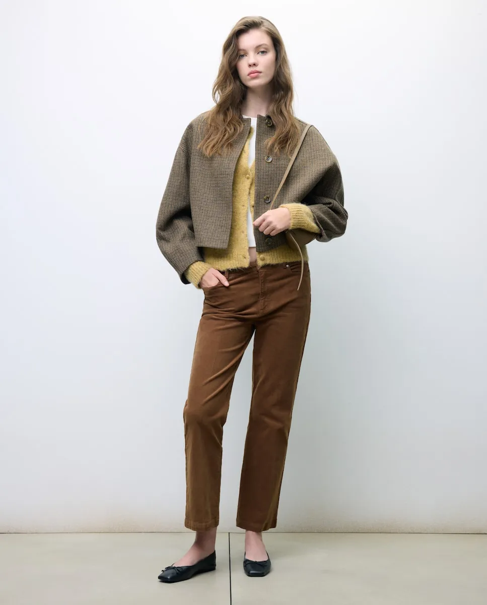 Женские прямые укороченные брюки из вельвета Tintoretto, песочный
Женские прямые укороченные брюки из вельвета Tintoretto, песочный