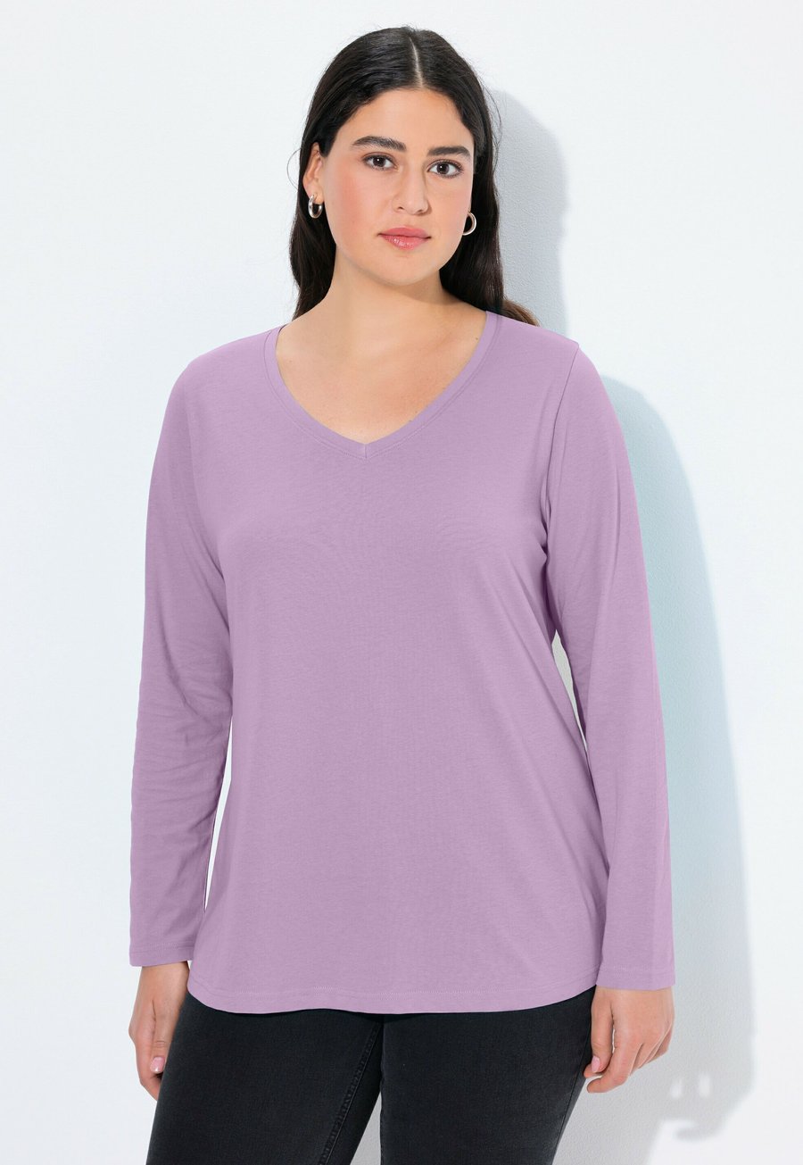 Джемпер Ulla Popken LANGARM BASIC & V-AUSSCHNITT, Lavender/Blue
Джемпер Ulla Popken LANGARM BASIC & V-AUSSCHNITT, Lavender/Blue