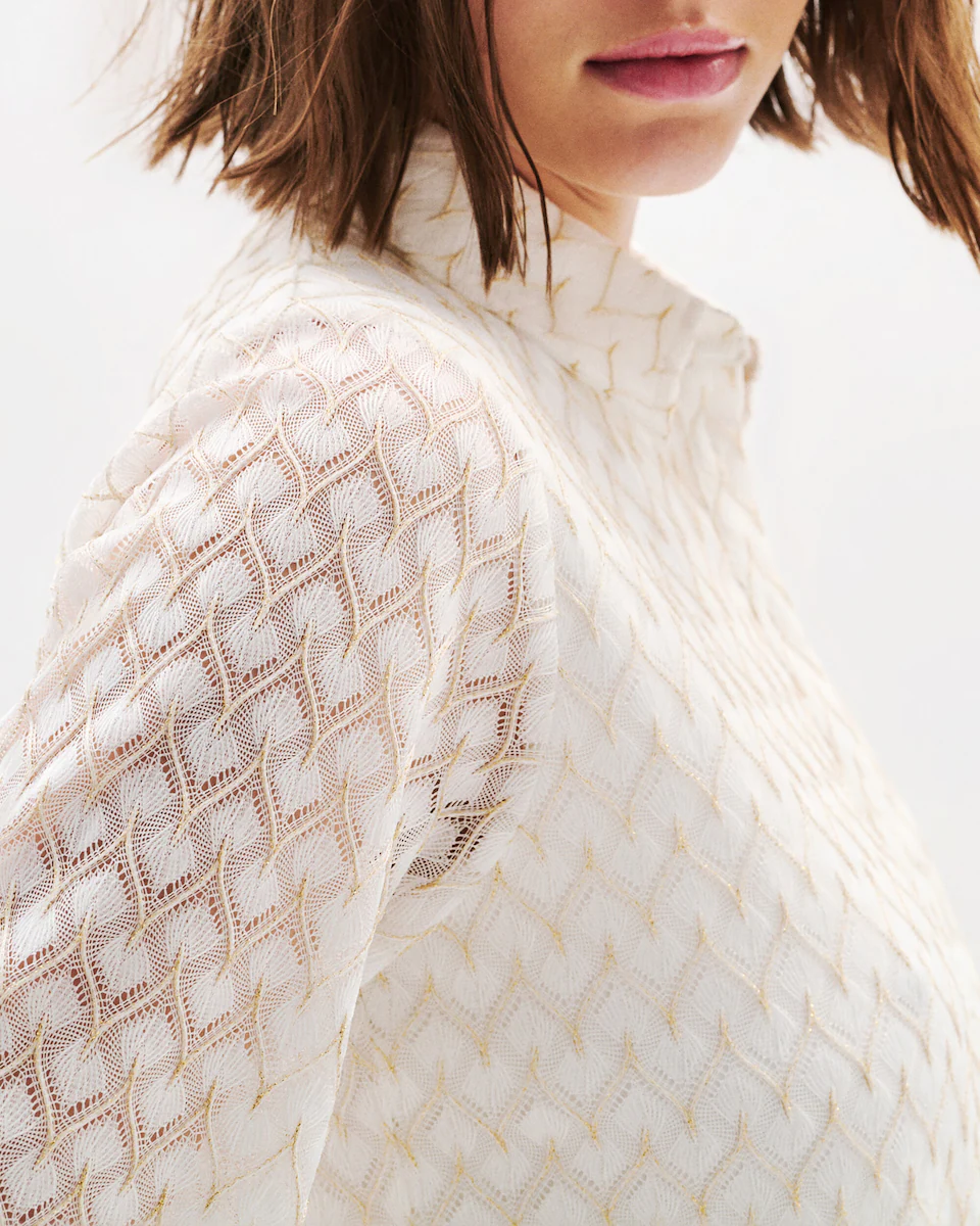 Женская рубашка с ажурным эффектом и пуговицами в тон Caroll, белый
Женская рубашка с ажурным эффектом и пуговицами в тон Caroll, белый