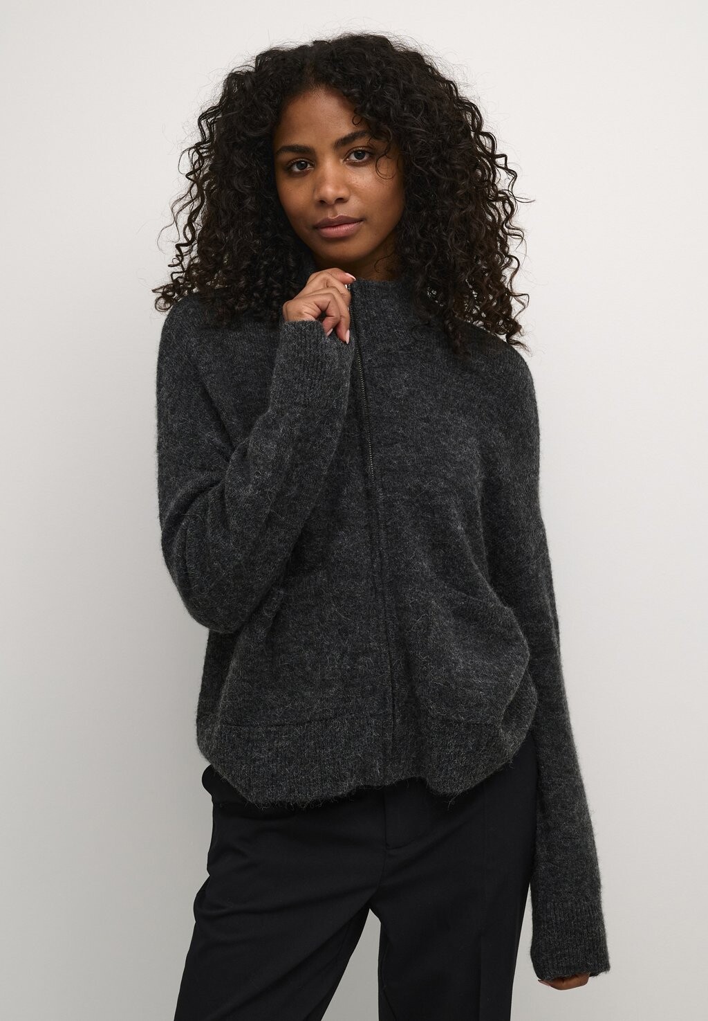 Кардиган KAVERA Kaffe, темно-серый
Кардиган KAVERA Kaffe, темно-серый