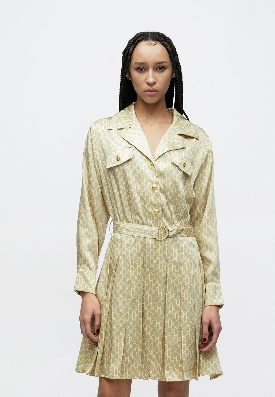 Платье MARCIANO BY GUESS ELIDA PLEATED DRESS, Multi-Coloured
Платье MARCIANO BY GUESS ELIDA PLEATED DRESS, Multi-Coloured