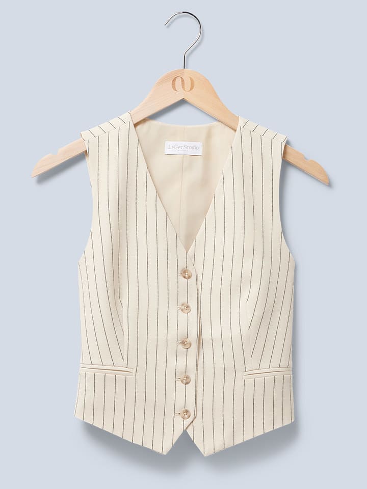 LeGer Жилет "Элейн" кремового цвета
LeGer Жилет "Элейн" кремового цвета