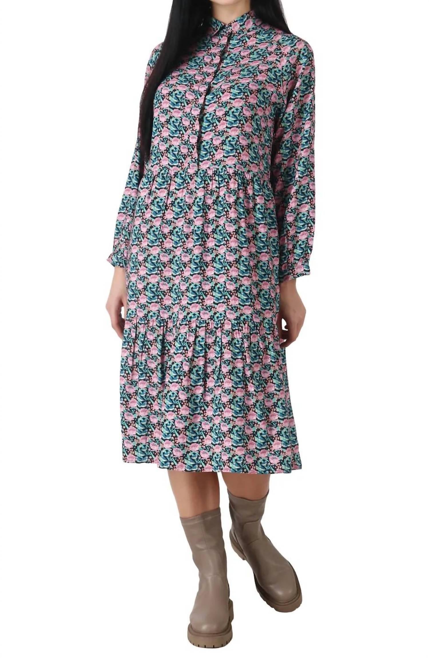 Платье Cadence в цвете Multi NRVNA MODE
Платье Cadence в цвете Multi NRVNA MODE