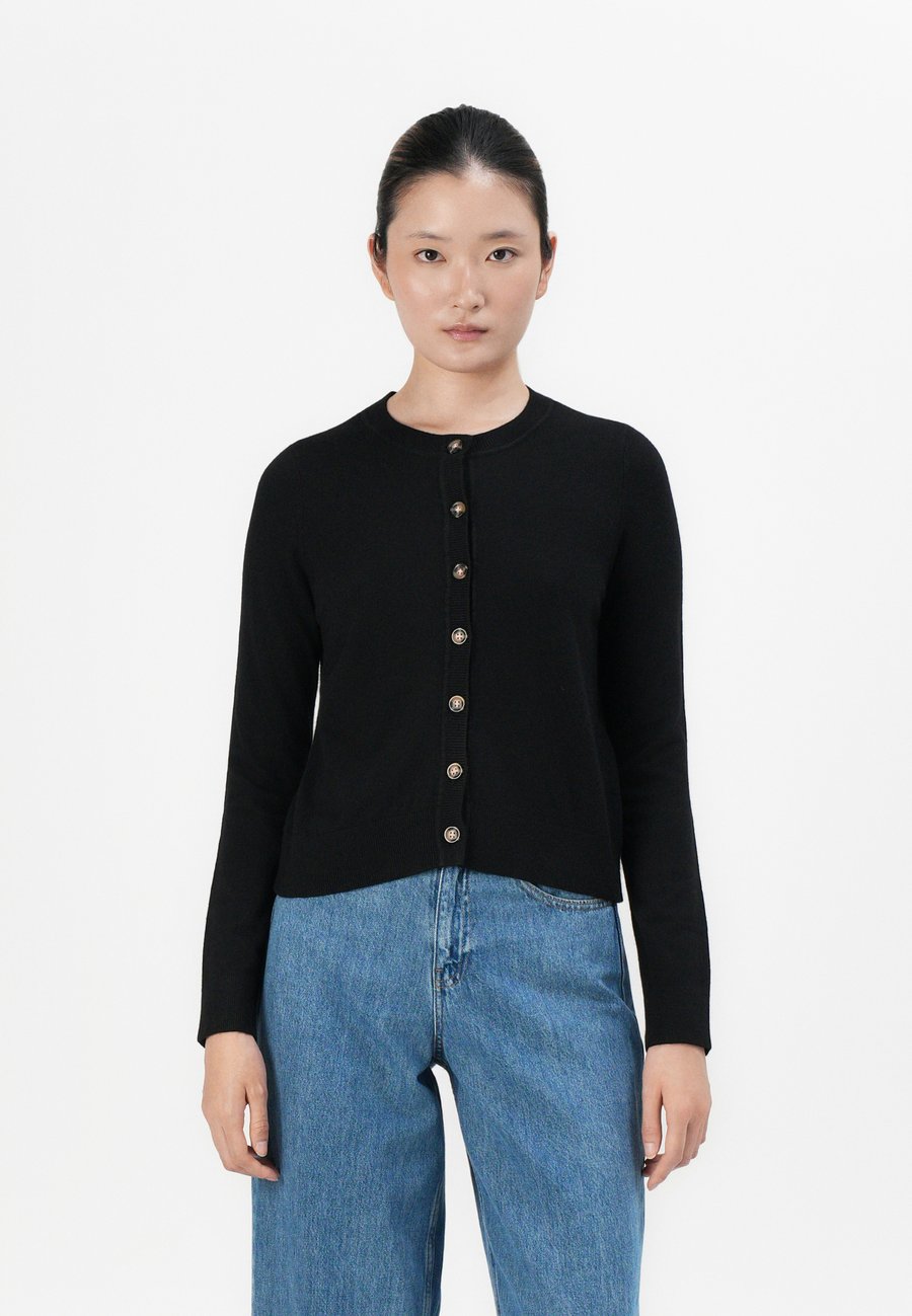 Кардиган Vero Moda VMSABA LS O-NECK, Black
Кардиган Vero Moda VMSABA LS O-NECK, Black