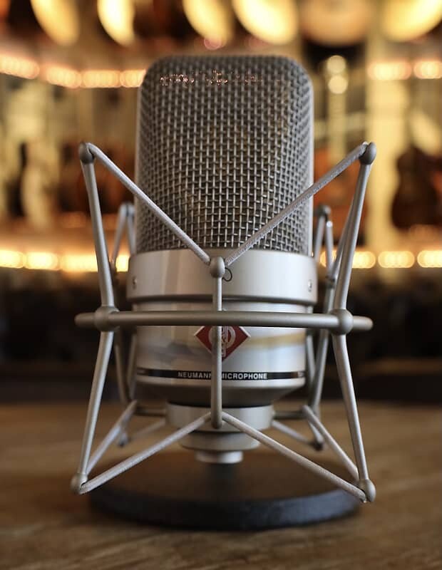 Конденсаторный микрофон Neumann TLM 49
Конденсаторный микрофон Neumann TLM 49