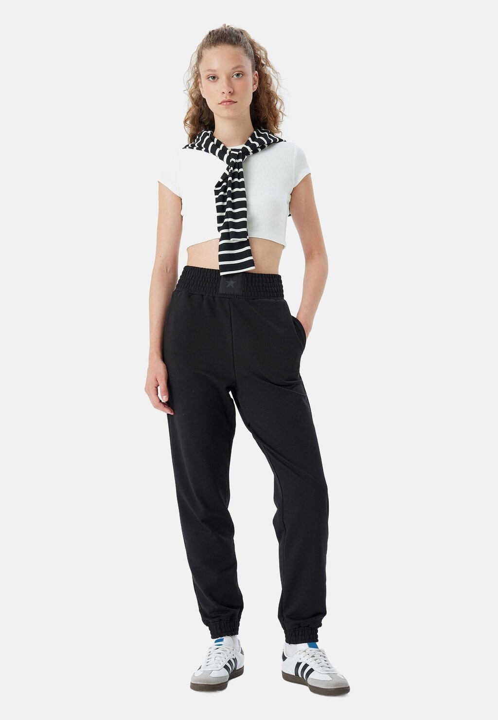 Спортивные брюки JOGGER Koton, черный 
Спортивные брюки JOGGER Koton, черный