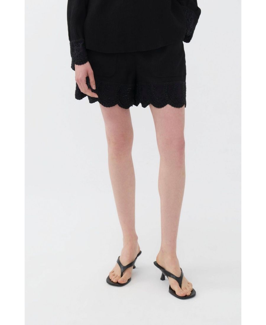 Женские шорты с каменной отделкой NOCTURNE, Black
Женские шорты с каменной отделкой NOCTURNE, Black