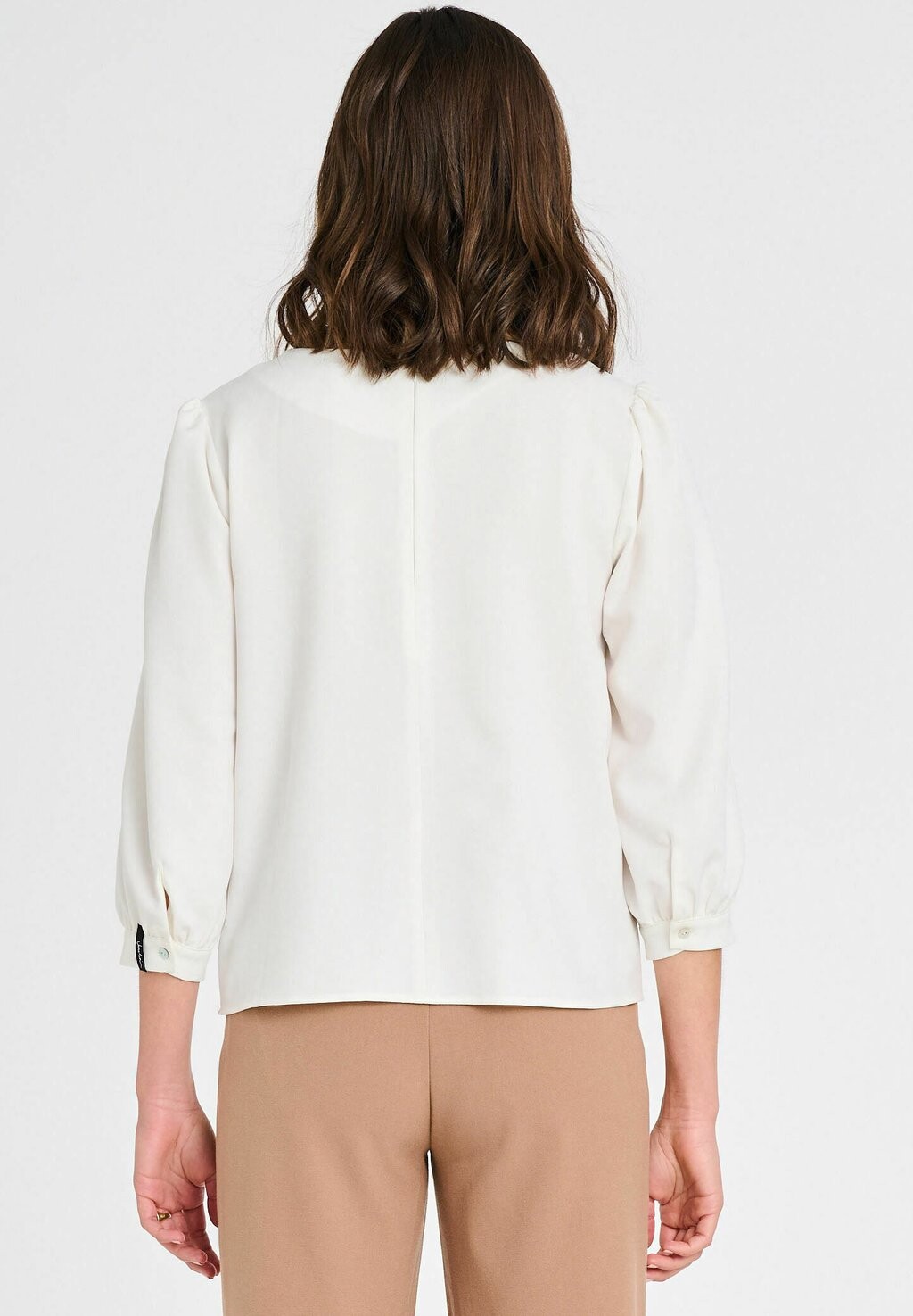 Блуза POPPY RECYCLED Jascha Stockholm, кремовый
Блуза POPPY RECYCLED Jascha Stockholm, кремовый