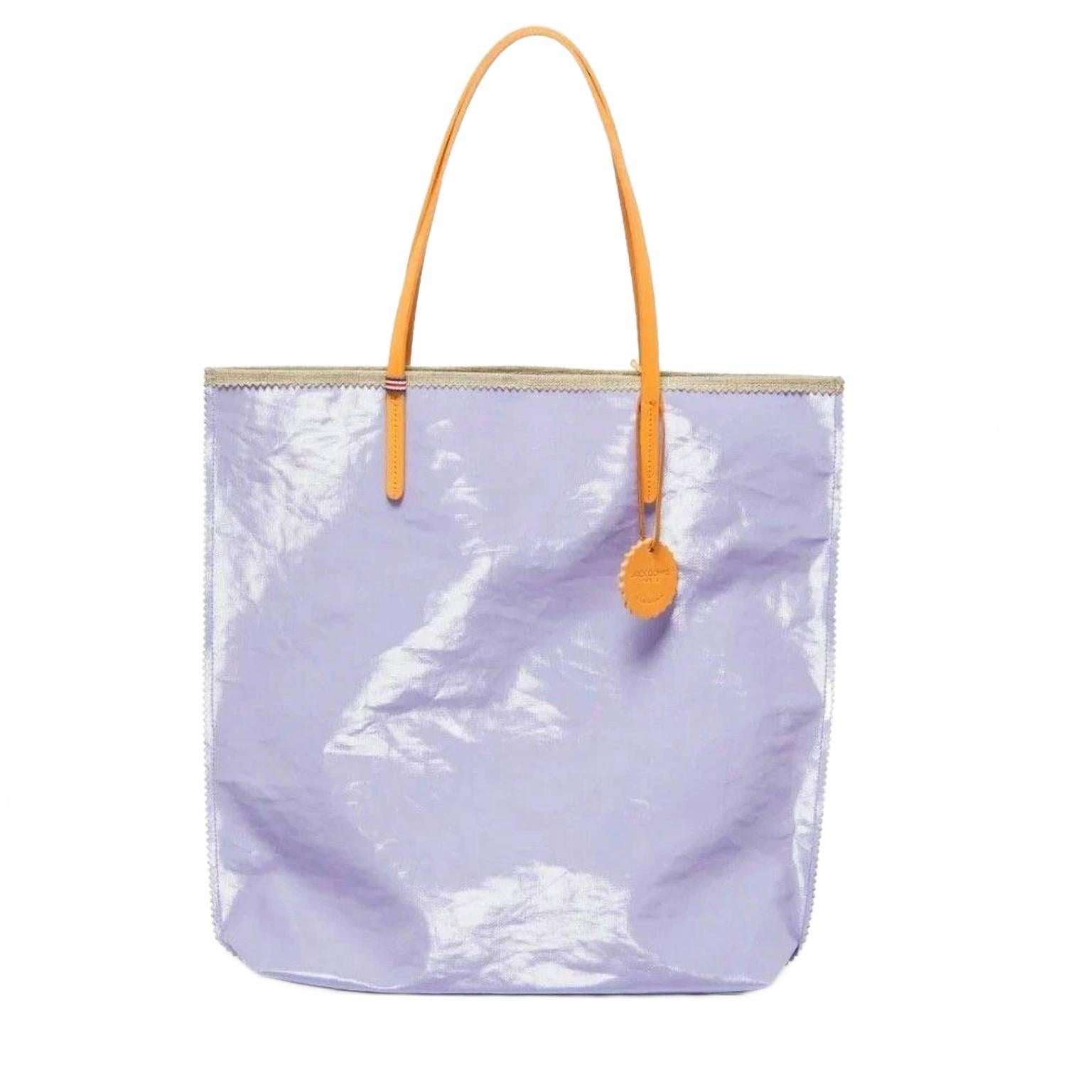 Женская сумка Amie в лавандовом цвете с медовой отделкой Jack Gomme
Женская сумка Amie в лавандовом цвете с медовой отделкой Jack Gomme