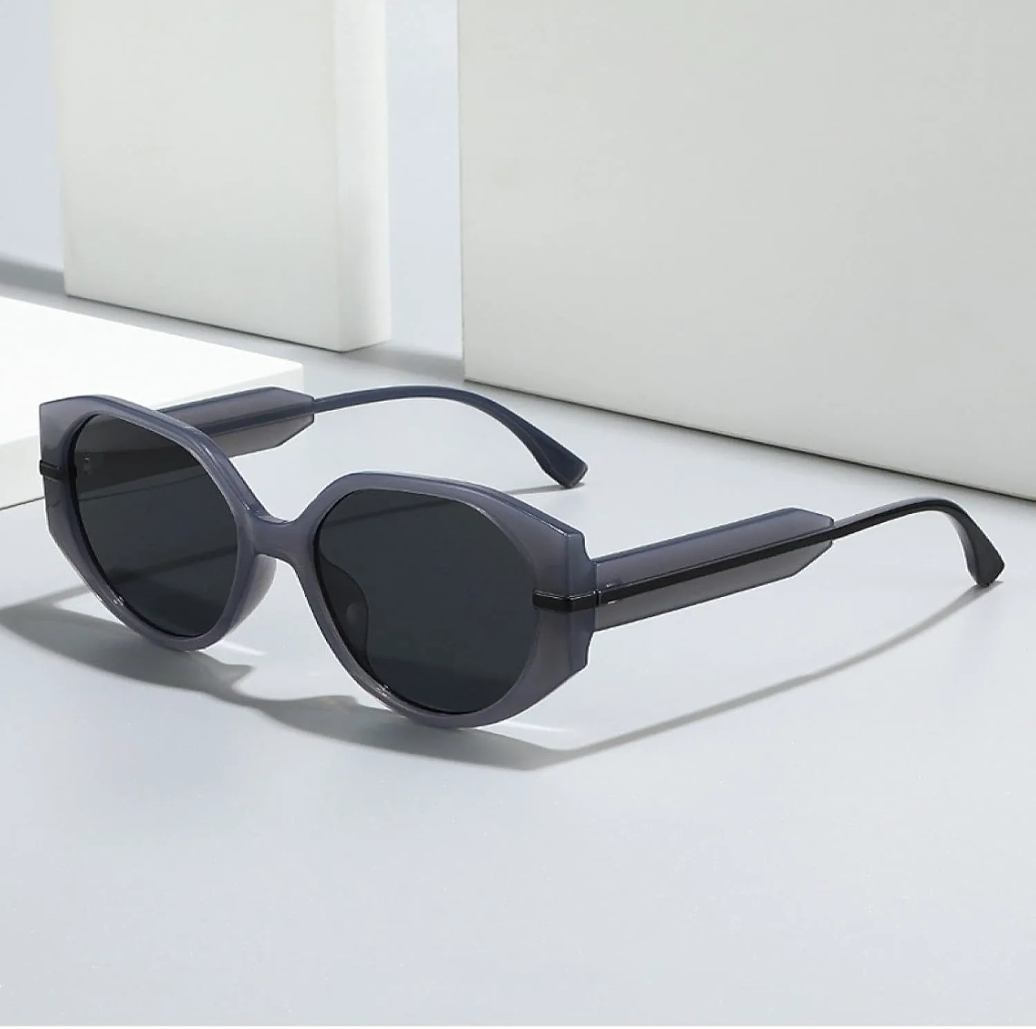 Модные солнцезащитные очки Polygon для женщин, ретро, с градиентным переходом цвета, защита от УФ-излучения UV400, для мужчин, круглые HHZZYVY, Tea Tea Gradient
Модные солнцезащитные очки Polygon для женщин, ретро, с градиентным переходом цвета, защита от УФ-излучения UV400, для мужчин, круглые HHZZYVY, Tea Tea Gradient