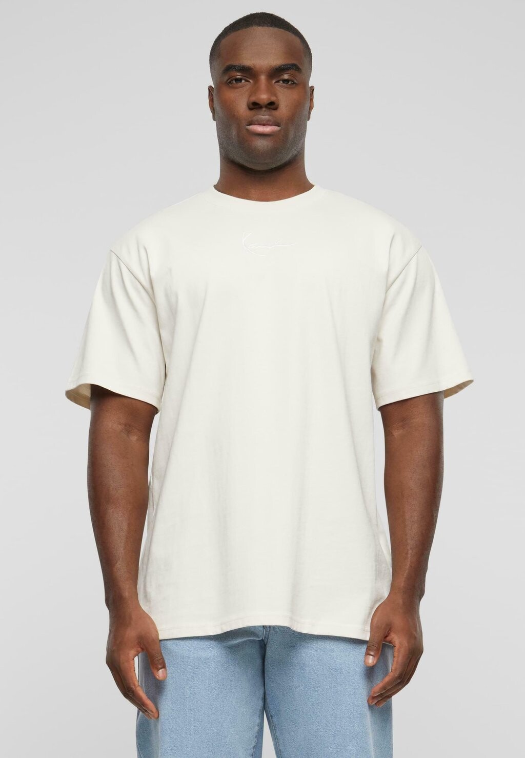 Базовая футболка SMALL SIGNATURE ESSENTIAL TEE Karl Kani, цвет off white
Базовая футболка SMALL SIGNATURE ESSENTIAL TEE Karl Kani, цвет off white