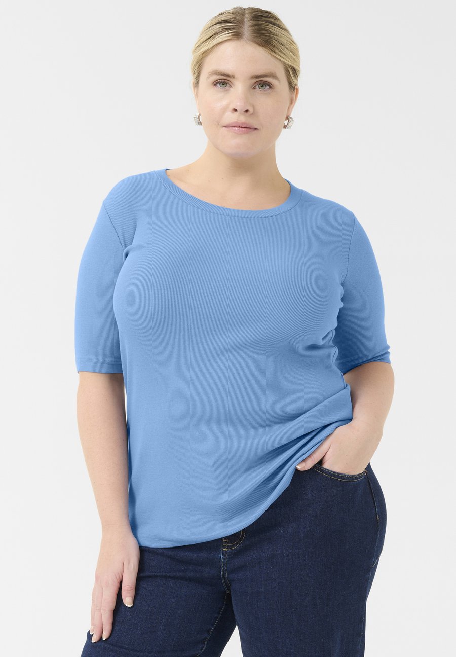 Футболка Kaffe Curve CARINA, Ebb And Flow/Blue, Синий, Футболка Kaffe Curve CARINA, Ebb And Flow/Blue
Футболка Kaffe Curve CARINA, Ebb And Flow/Blue, Синий, Футболка Kaffe Curve CARINA, Ebb And Flow/Blue