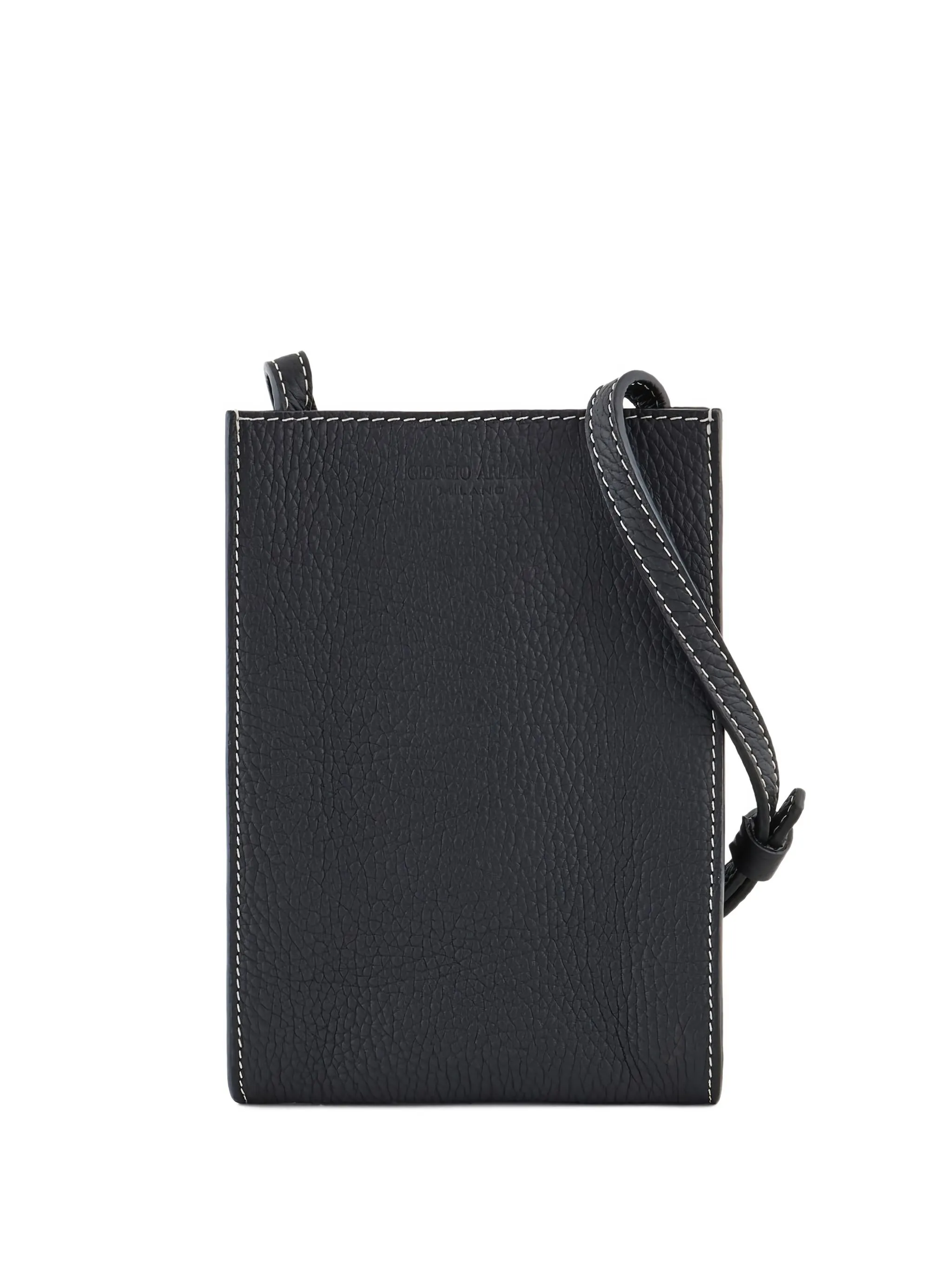 Сумка-мессенджер с декоративной строчкой Giorgio Armani, серый
Сумка-мессенджер с декоративной строчкой Giorgio Armani, серый