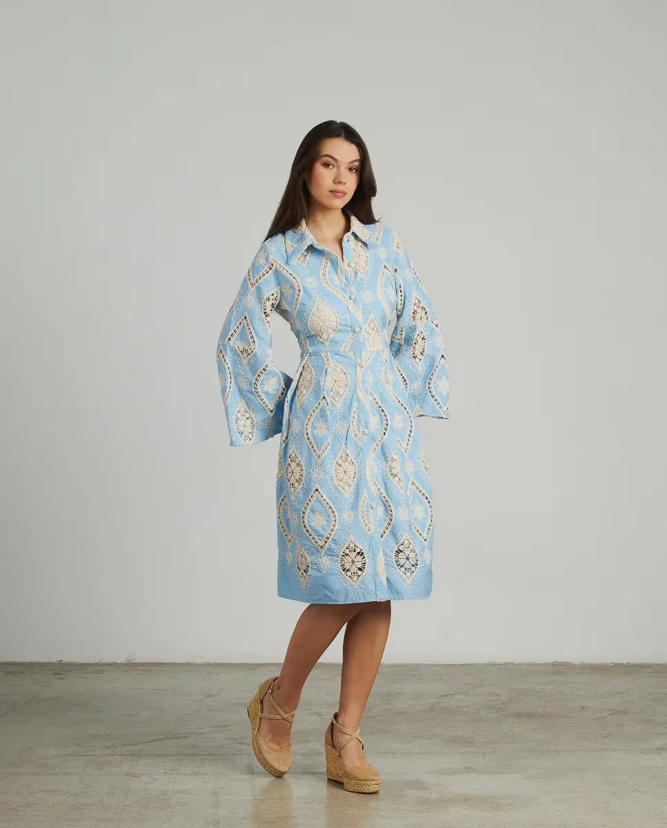 Короткое платье с вышитыми деталями и ажурными вставками Alma en Pena, синий
Короткое платье с вышитыми деталями и ажурными вставками Alma en Pena, синий