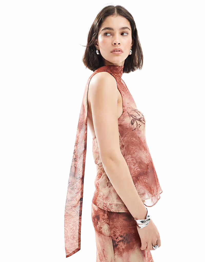 Шарф-топ из шифона ASOS DESIGN с принтом пейсли
Шарф-топ из шифона ASOS DESIGN с принтом пейсли