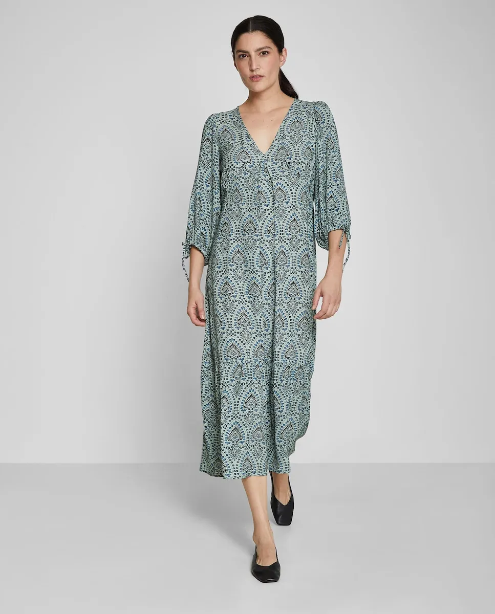 Платье миди с принтом и французскими рукавами Trucco, синий
Платье миди с принтом и французскими рукавами Trucco, синий