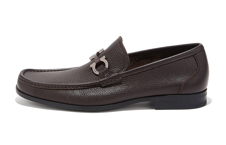 Феррагамо мокасины с деталями Gancini
Феррагамо мокасины с деталями Gancini