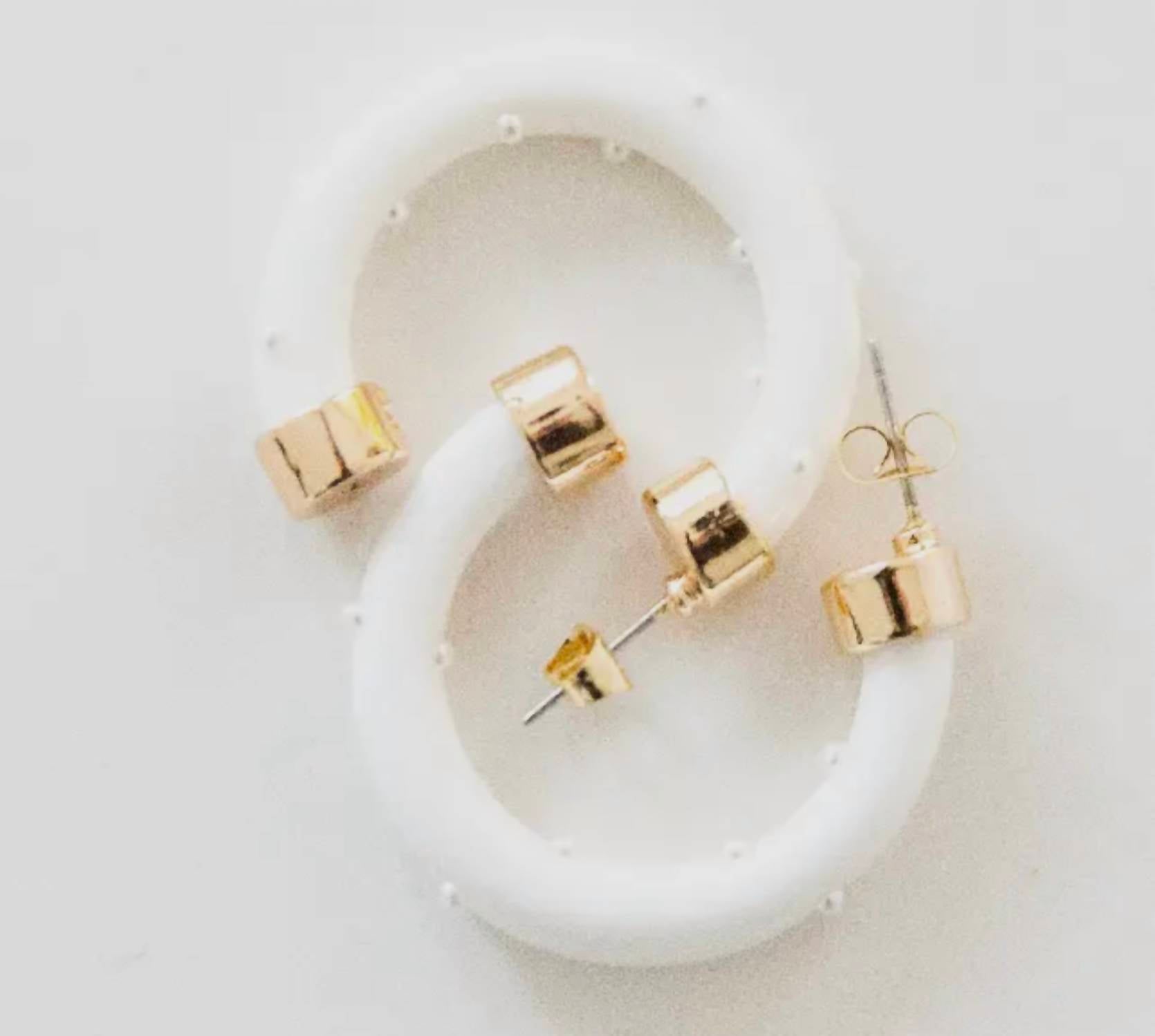 Женские мини-серьги-кольца из белого жемчуга/золота Hoo Hoops, белый/золотой
Женские мини-серьги-кольца из белого жемчуга/золота Hoo Hoops, белый/золотой