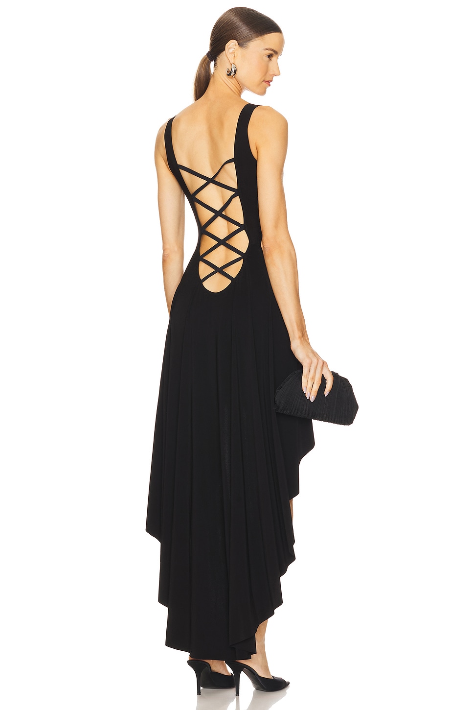 Длинное платье без рукавов с асимметричным подолом Norma Kamali, black
Длинное платье без рукавов с асимметричным подолом Norma Kamali, black
