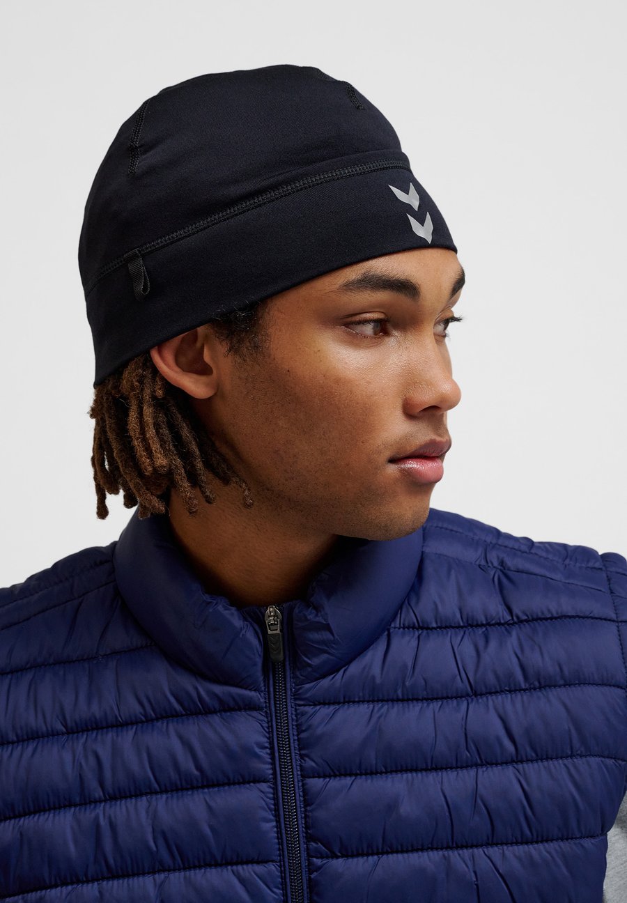 Шапка Hummel Beanie, Black
Шапка Hummel Beanie, Black