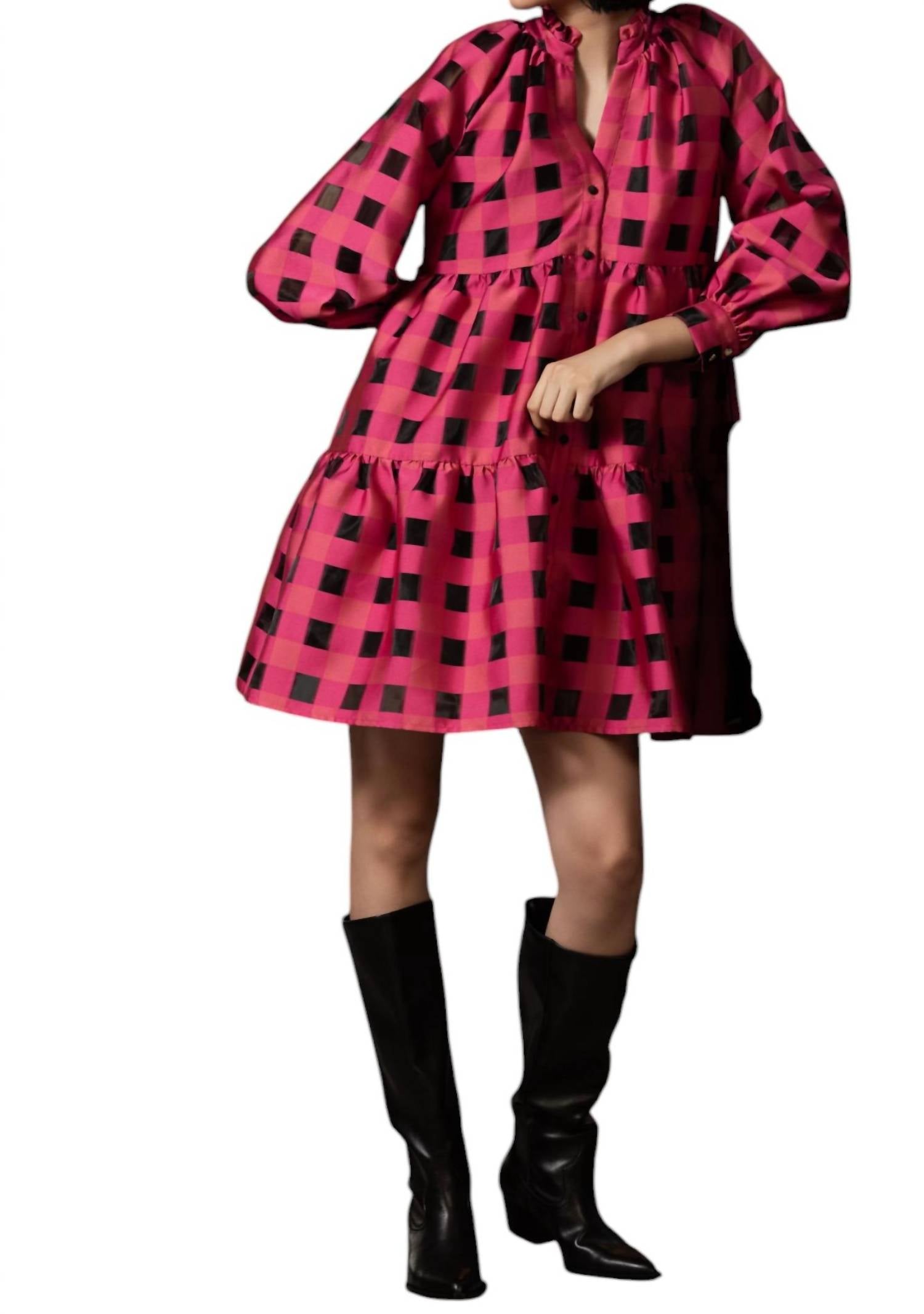 Платье Люси в малиновом цвете EMILY LOVELOCK
Платье Люси в малиновом цвете EMILY LOVELOCK