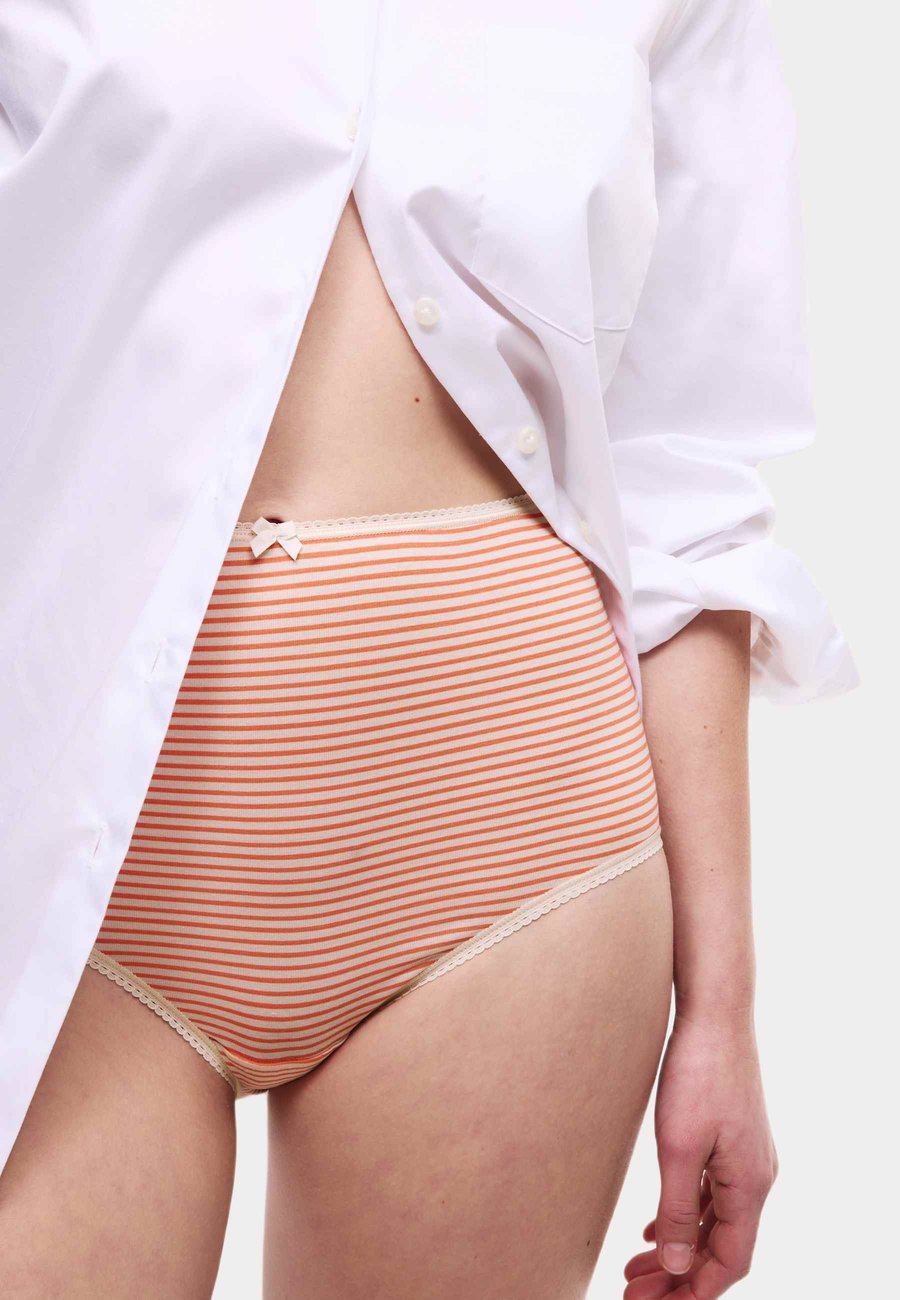 Брифы Marks & Spencer 5PK PRINTED, Bright Orange/Mottled Orange
Брифы Marks & Spencer 5PK PRINTED, Bright Orange/Mottled Orange