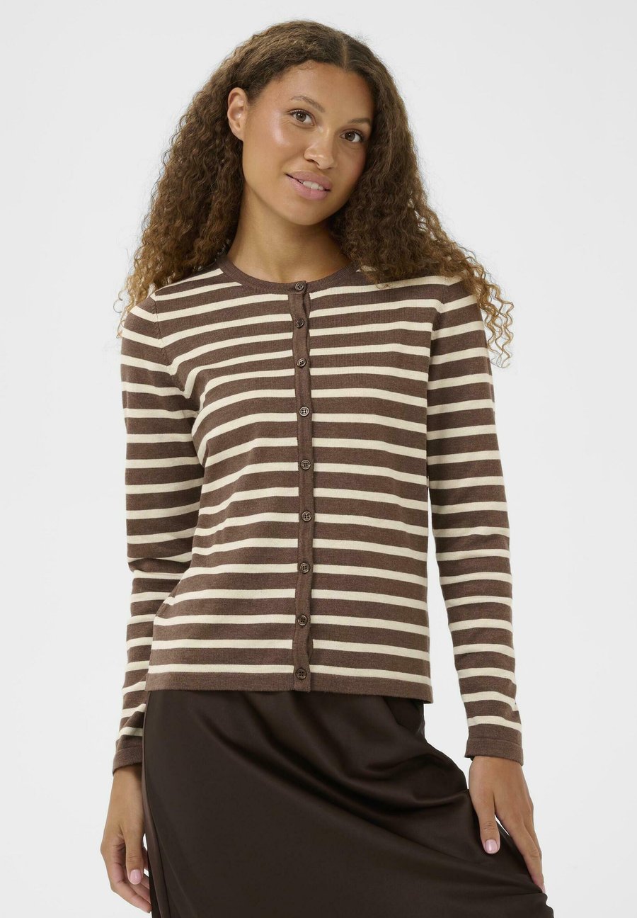 Кардиган Saint Tropez MILASZ STRIPED, Fondue Fudge Rice Stripe/Brown
Кардиган Saint Tropez MILASZ STRIPED, Fondue Fudge Rice Stripe/Brown