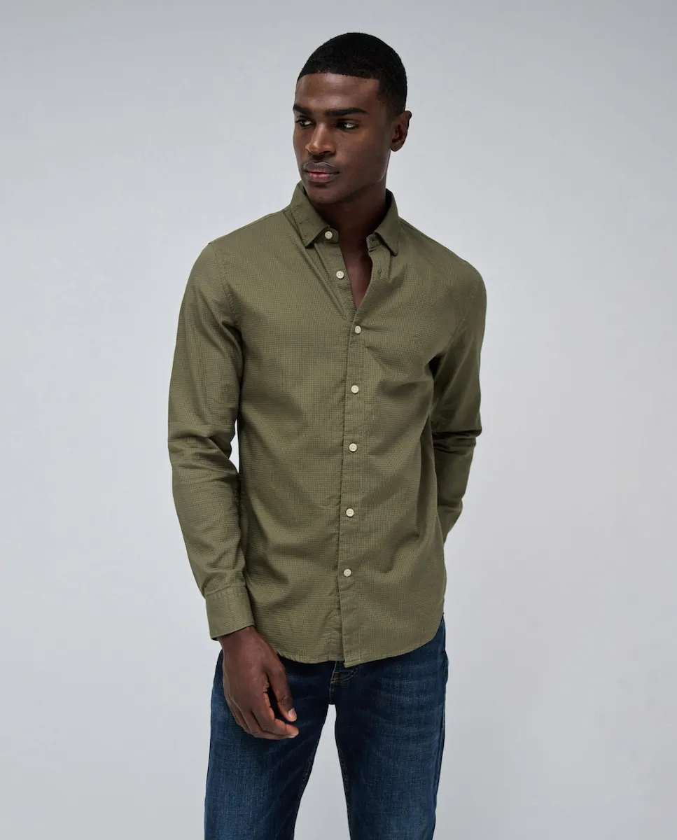 Мужская рубашка приталенного кроя с микропринтом Salsa Jeans, зеленый
Мужская рубашка приталенного кроя с микропринтом Salsa Jeans, зеленый