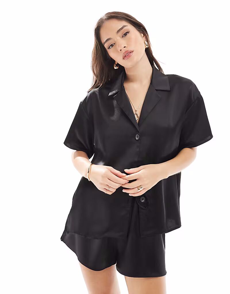Черная атласная рубашка Asos Design
Черная атласная рубашка Asos Design