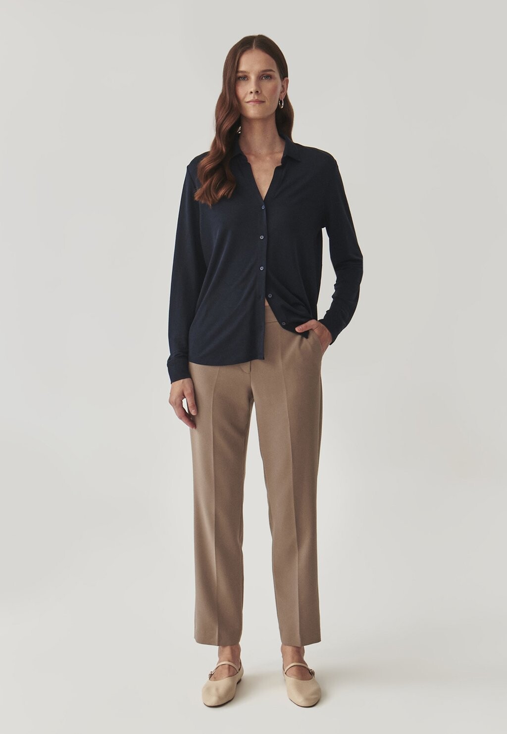 Блузка на пуговицах LARYSA TATUUM, темно-синий
Блузка на пуговицах LARYSA TATUUM, темно-синий