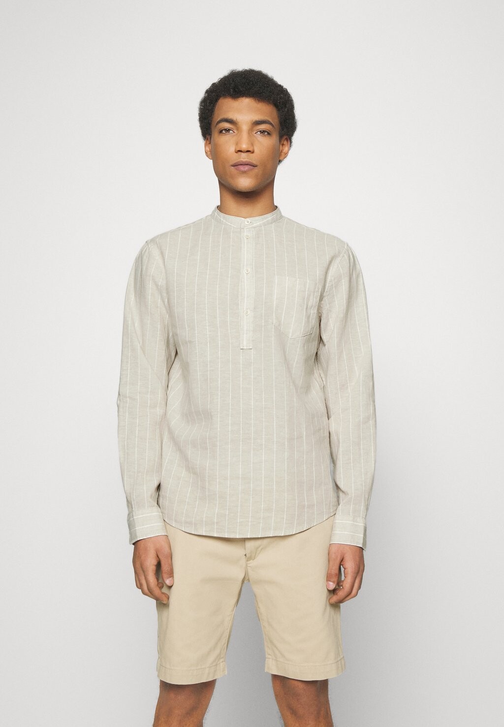 Рубашка Pier One, бежевая
Рубашка Pier One, бежевая