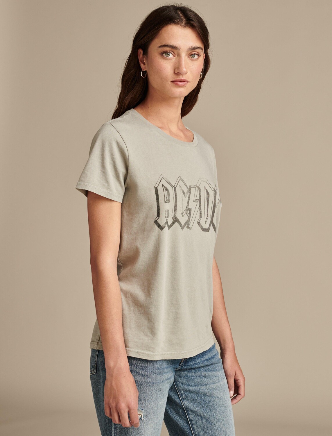 Женская футболка Lucky Brand Acdc Crew, цвет Medium Light Grey
Женская футболка Lucky Brand Acdc Crew, цвет Medium Light Grey