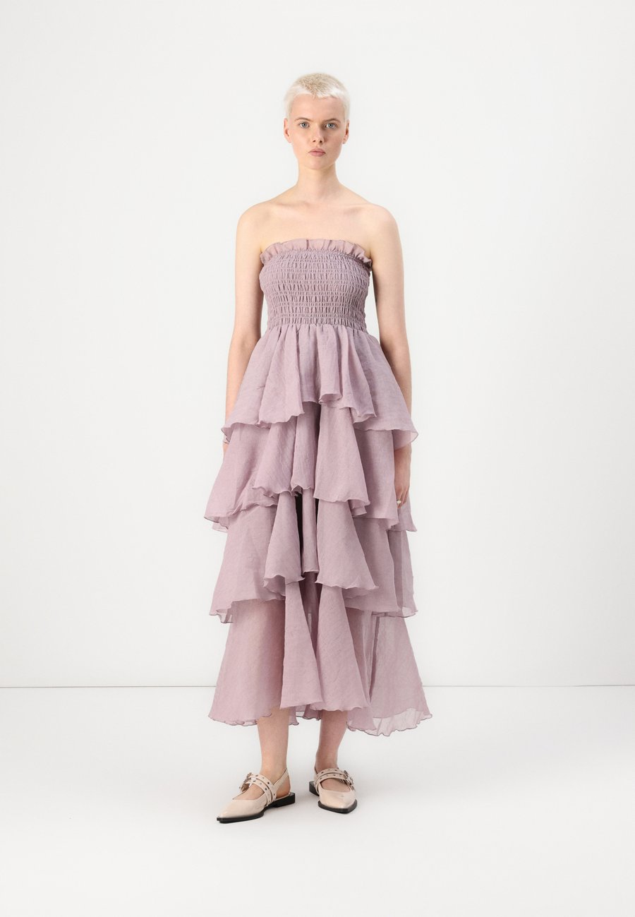 Платье Vero Moda VMDELILAH SMOCK RUFFLE, Elderberry/Purple
Платье Vero Moda VMDELILAH SMOCK RUFFLE, Elderberry/Purple