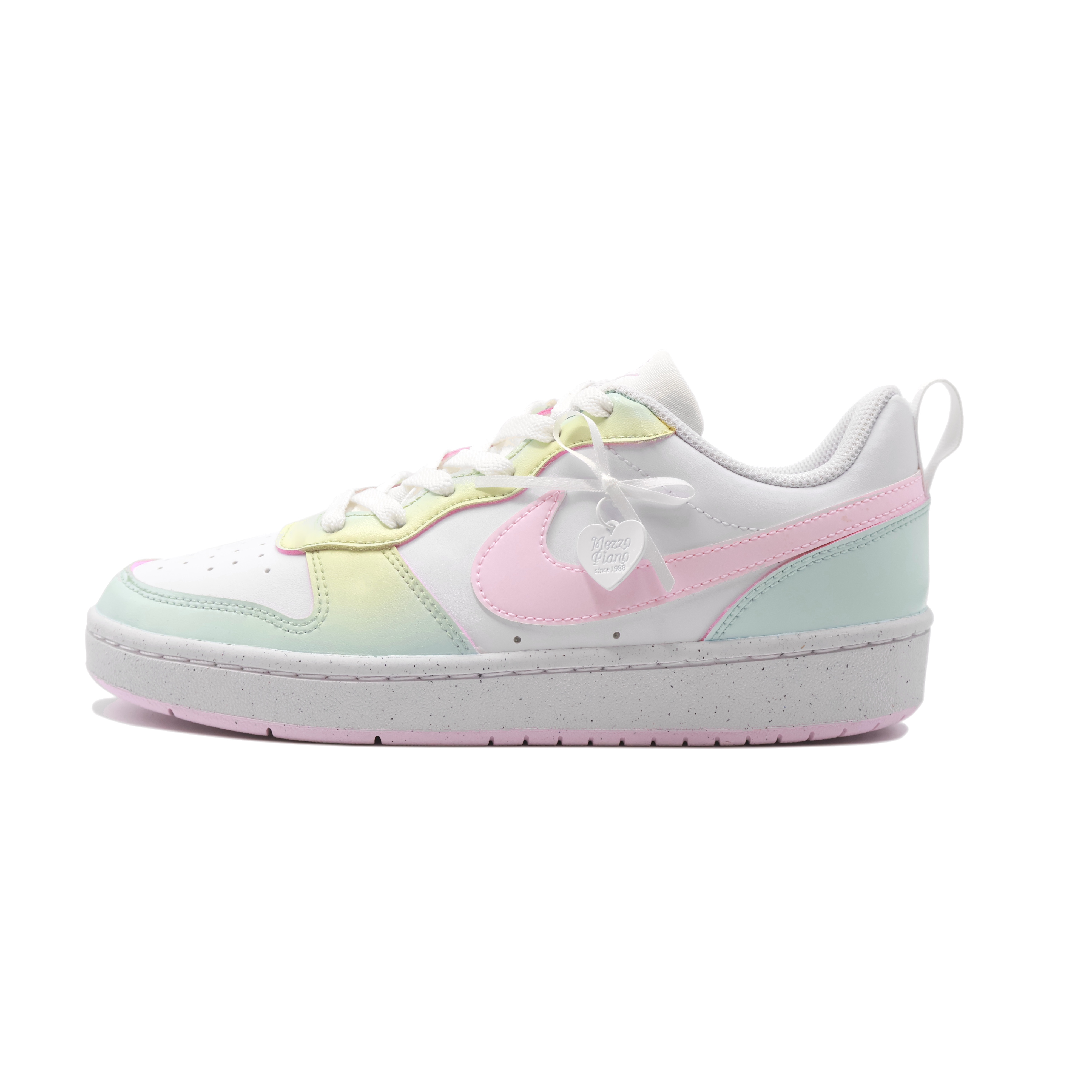 Nike Кроссовки Court Borough White Butterfly Heart Slip с низким верхом для детей и подростков
Nike Кроссовки Court Borough White Butterfly Heart Slip с низким верхом для детей и подростков