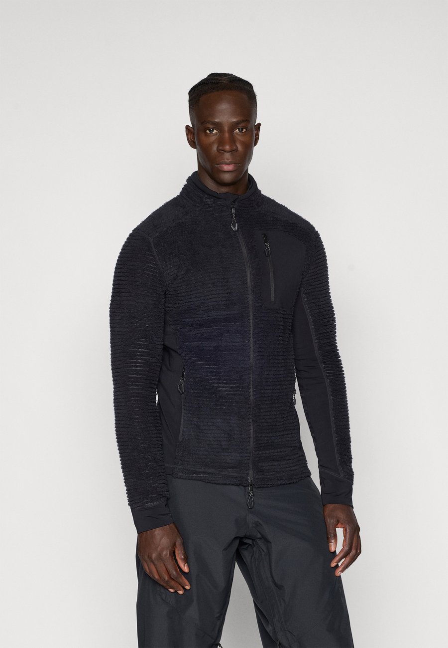 Флисовая куртка EA7 Emporio Armani Fleece jacket, Black
Флисовая куртка EA7 Emporio Armani Fleece jacket, Black