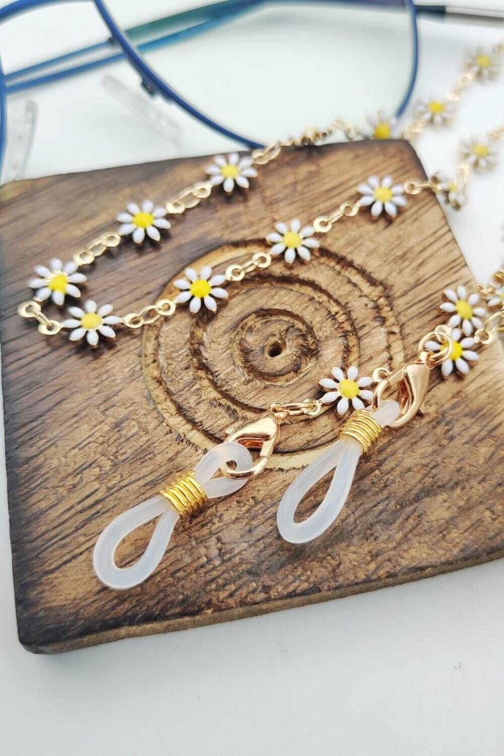 Летние солнцезащитные очки для чтения с цветочным рисунком, 62 см, ремешок для очков со съемной цепочкой The Colourful Aura, белый
Летние солнцезащитные очки для чтения с цветочным рисунком, 62 см, ремешок для очков со съемной цепочкой The Colourful Aura, белый