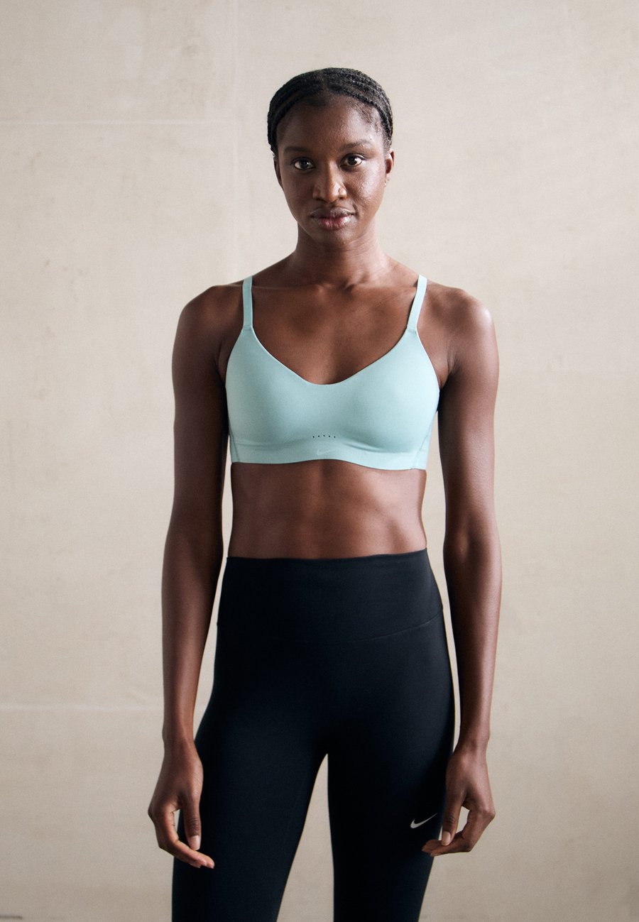 Бюстгальтер Nike Performance ALATE MINIMALIST BRA, Cannon/White/Light Green
Бюстгальтер Nike Performance ALATE MINIMALIST BRA, Cannon/White/Light Green