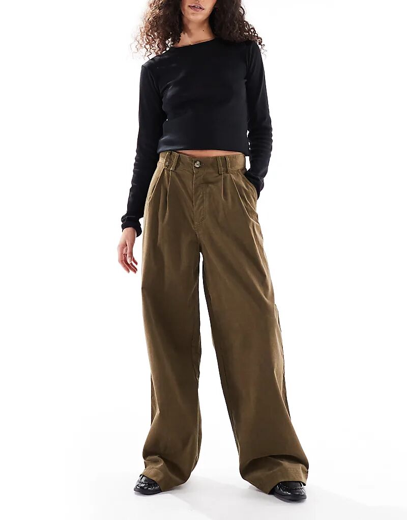 Премиальные плиссированные мешковатые вельветовые брюки-бочонки от Object в бежевом цвете
Премиальные плиссированные мешковатые вельветовые брюки-бочонки от Object в бежевом цвете