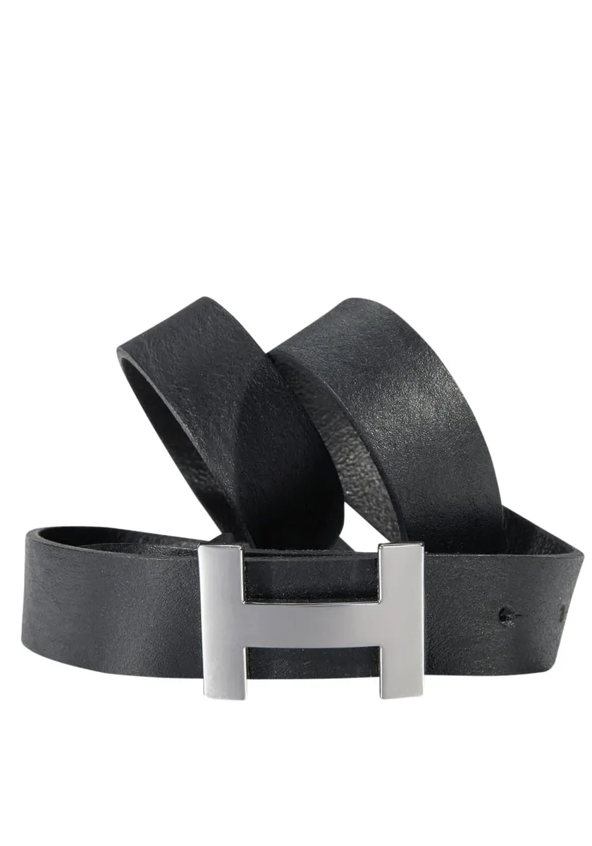 Ремень Silbergift с декоративной графической застежкой, черный
Ремень Silbergift с декоративной графической застежкой, черный