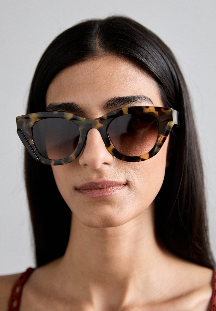 Солнцезащитные очки Thierry Lasry DISMISSY, Multi/Multi-Coloured
Солнцезащитные очки Thierry Lasry DISMISSY, Multi/Multi-Coloured